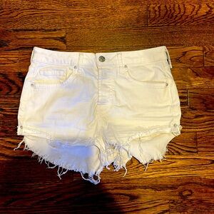 White US 27 shorts